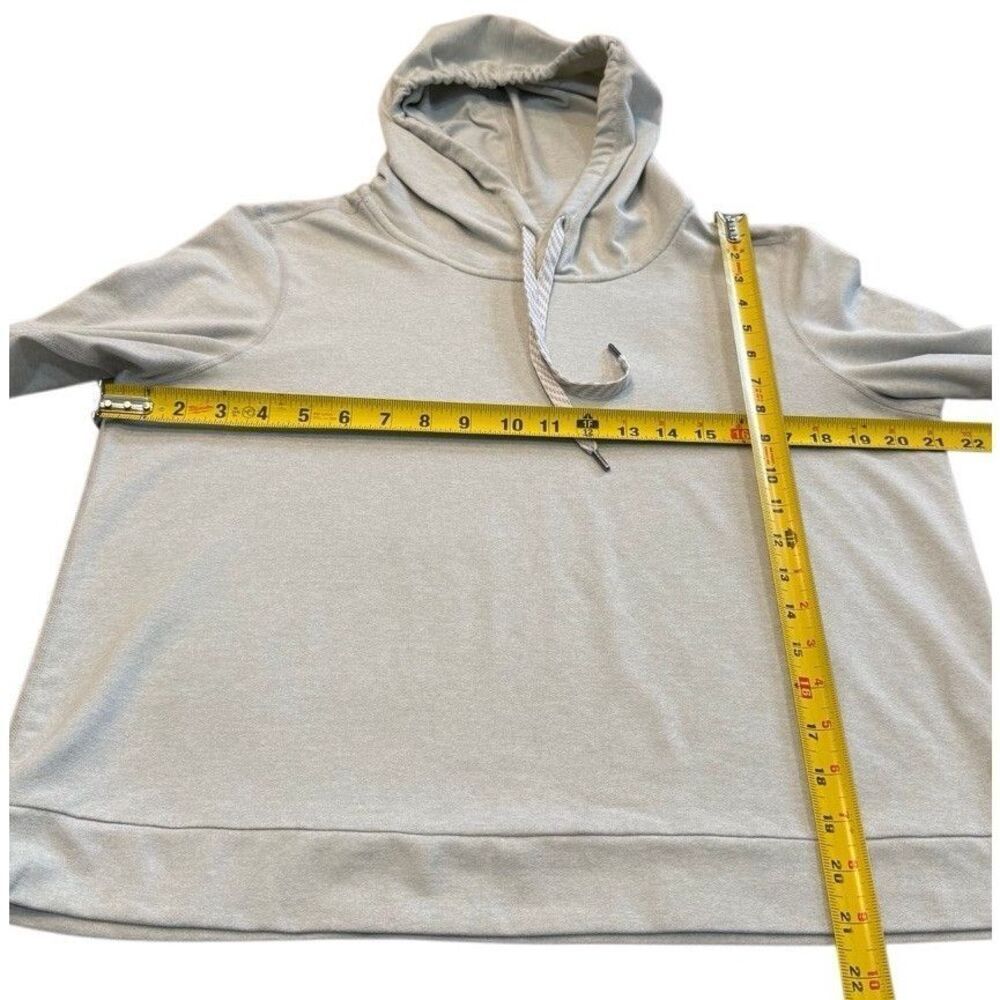Vuori Halo Essential Hoodie Womens Light Heather Gray M Lightweight Pullover - Picture 9 of 9